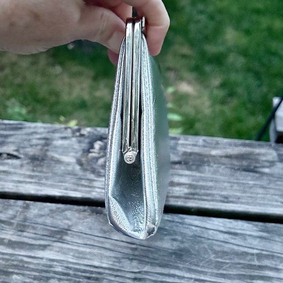 Vintage 1969’s Andè Silver Evening Bag/Hand Clutch with Snake Chain Strap - Picture 13 of 15